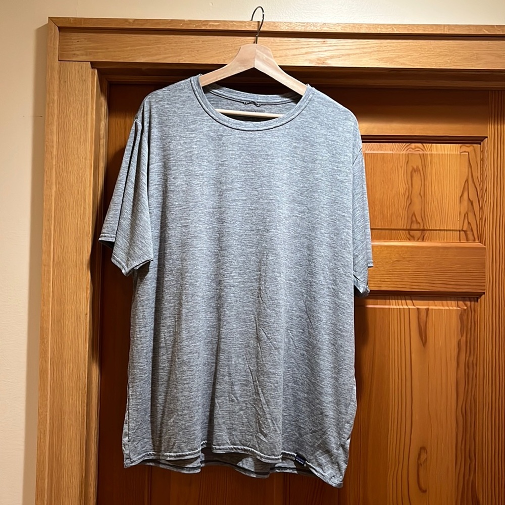 Men’s Patagonia XXL capilene cool daily tshirt